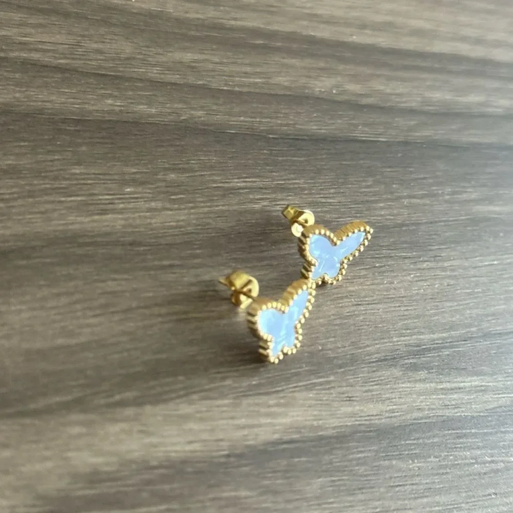 Butterfly Earrings Q873